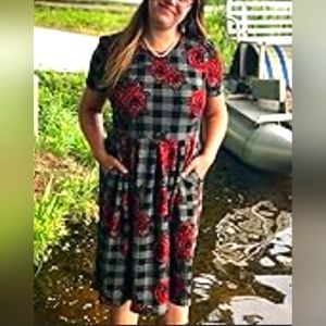 Lularoe Amelia plaid rose dress